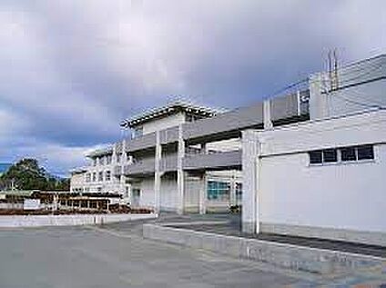 木津川市立泉川中学校 徒歩1700m