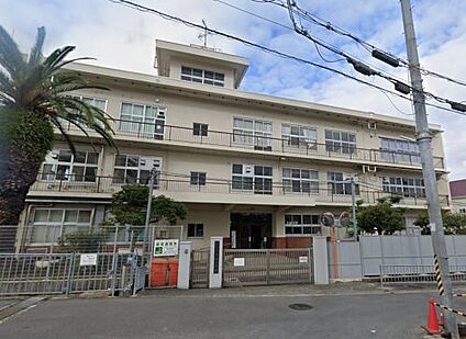 黒山小学校 徒歩960m