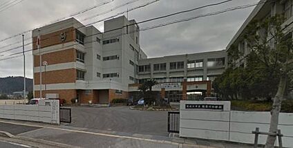 東近江市立能登川中学校 徒歩1900m
