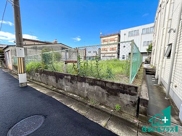 【外観】建築中ですが現地を見ると分かる事もございますので、ぜひ一度現地をご覧ください。