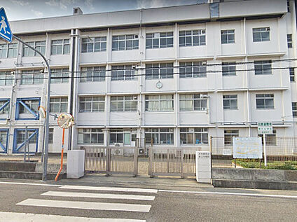 泉佐野市立第三中学校 徒歩1686m