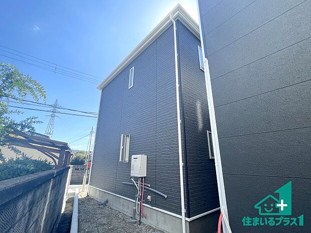 【外観】安心の10年保証!外観を美しく保ち、雨水で汚れを落とします!気になることがありましたら、お気軽にお問い合わせください!