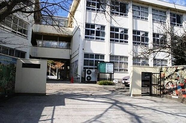 奈良市立あやめ池小学校