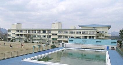 川西市立陽明小学校 徒歩650m