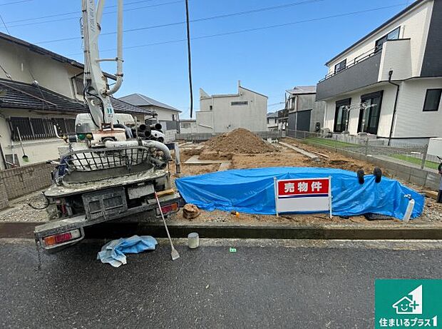 【外観】周辺は落ち着いた街並みの住宅地!子育てがしやすい住環境です!まだ未完成ですが、現地でしかわからない事もございます。是非一度ご覧ください。