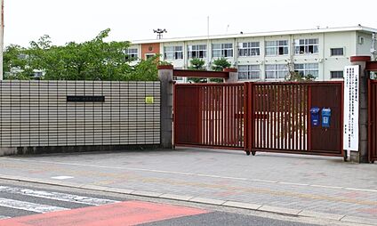 田原本町立田原本小学校 徒歩350m