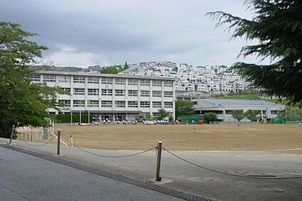 西宮市立塩瀬中学校 徒歩3976m