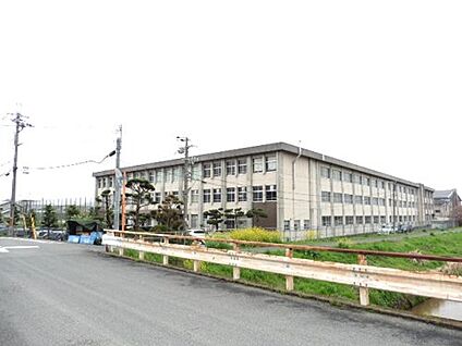 桜井市立桜井西中学校 徒歩1300m