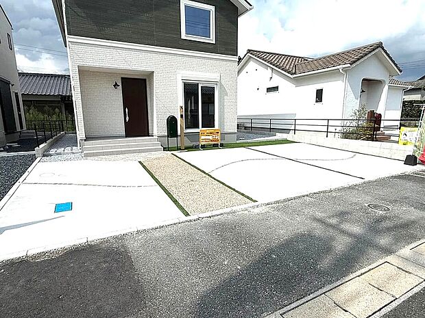 駐車並列3台可!