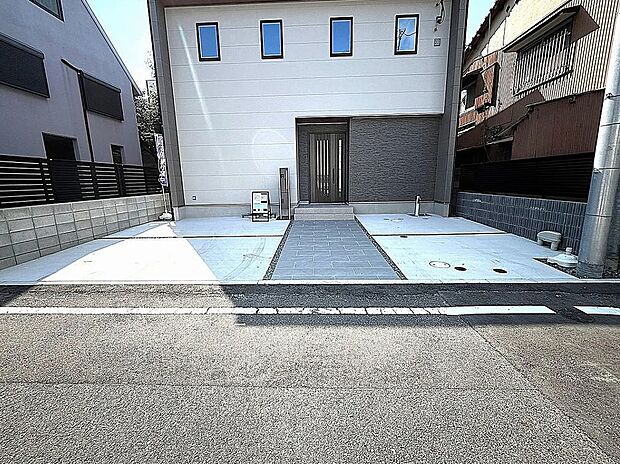 駐車並列3台可!