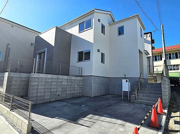 【1号棟】駐車並列2台可！