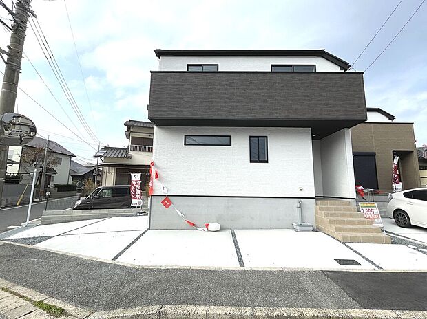 【2号棟】角地で陽当たり良好+開放感有り！