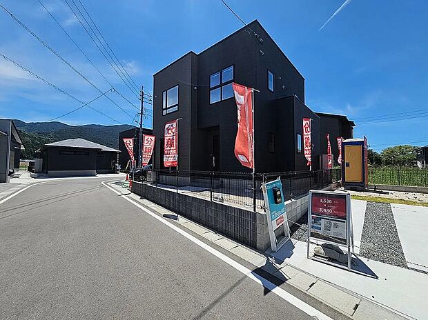 【【5号地】前面道路】前面道路幅員6ｍで車の出し入れ楽々♪