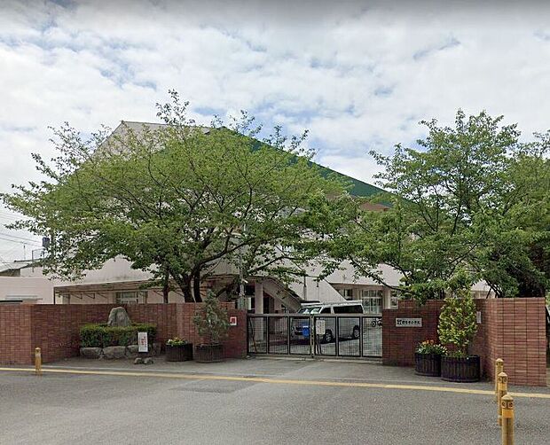 福岡市立野多目小学校（約1,400m）