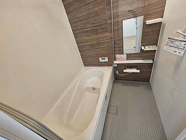 【【2号棟】浴室】落ち着いた雰囲気の浴室！浴室乾燥暖房付き♪