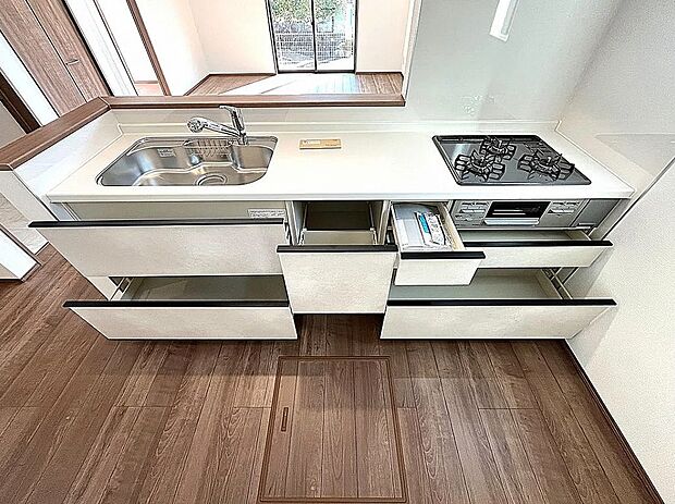 【【A号棟】キッチン】収納豊富なシステムキッチン!