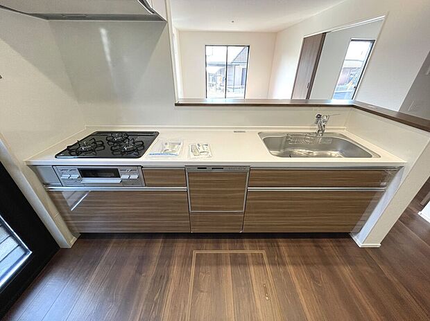 【【4号棟】キッチン】家事効率UPの強い味方、食器洗浄乾燥機付き！