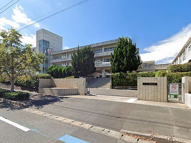 北九州市立田原中学校（約600m）