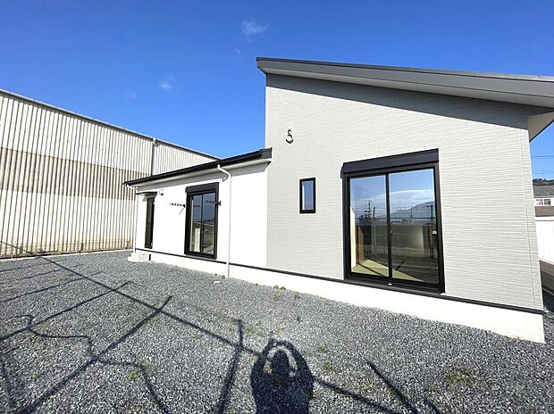 【庭】ゆとりある113坪の敷地！