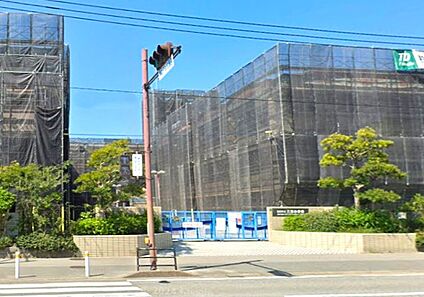 福岡市立三苫小学校 1600ｍ(徒歩20分)