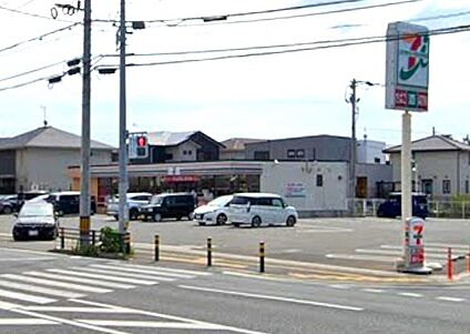 セブンイレブン福岡塩浜１丁目店 60ｍ(徒歩1分)