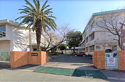 北九州市立沖田中学校 1224ｍ(徒歩16分)