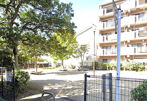 櫨山公園（約100m）