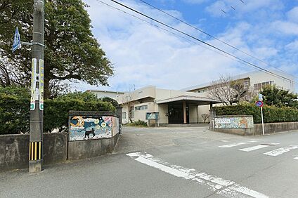 鳥栖市立鳥栖中学校 1360ｍ(徒歩17分)