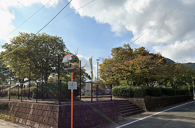 野方南公園（約300m）
