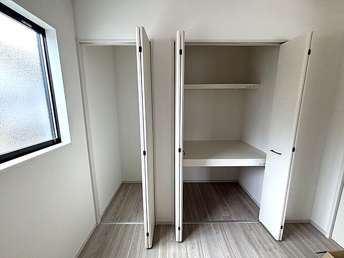 【1号棟】1階洋室に収納があると助かります!