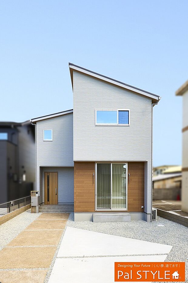 外観（5号地）
土地面積：150.28m2(約45.45坪)　/　建物面積：103.50m2　/　3480万円