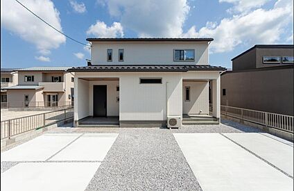 外観(2025年8月撮影)