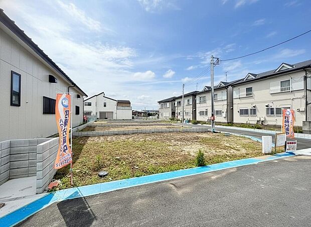 全5区画 土地30坪以上 南道路に付き陽当たり良好です。
雨の日にも左右されないインナーバルコニー