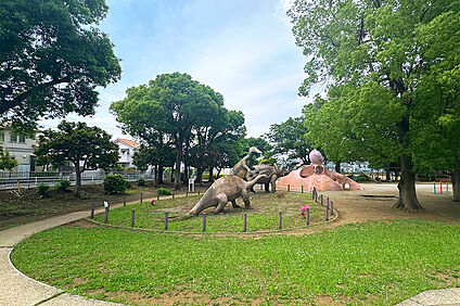 高根木戸第3公園（現地より徒歩15分） 約1200m
