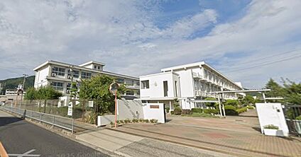 広嶺中学校 150ｍ(徒歩2分)