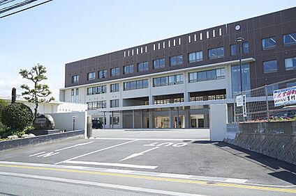 福間中学校 1,200m～1,270m(徒歩１５分～１６分)