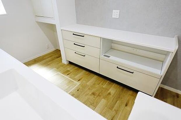 【キッチン】【キッチン】 カップボード付きのキッチン♪