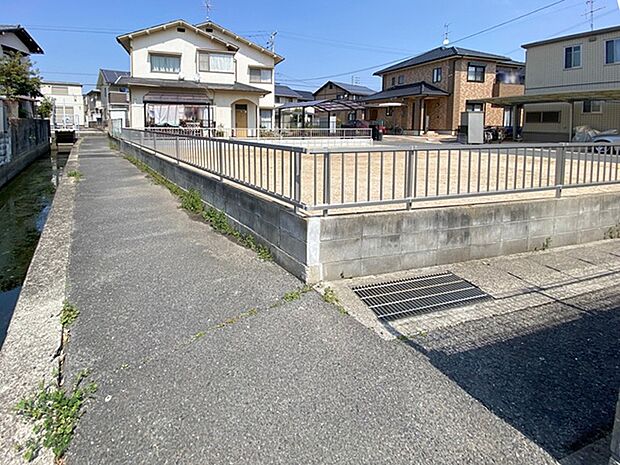 ◆現地写真◆
西側:市道 山崎43号線 0.9m