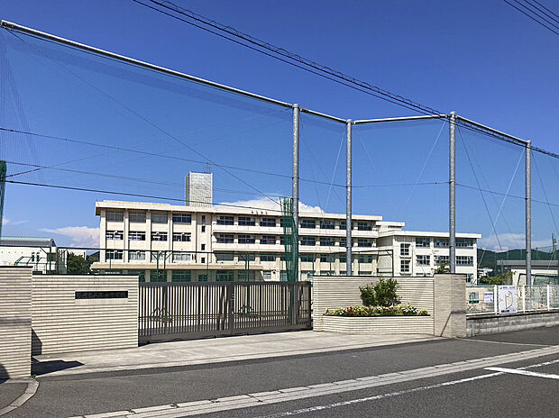 東山中学校