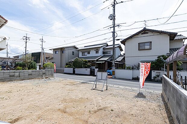 【◆現地写真◆】価格:1380万円
敷地面積:175.31m2(53.03坪)