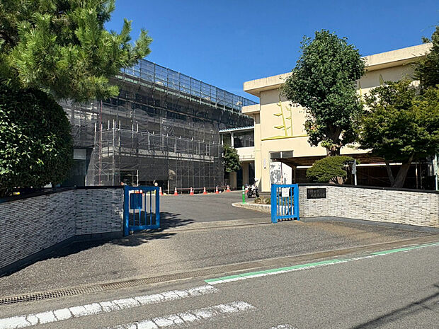 平塚市立岡崎小学校　