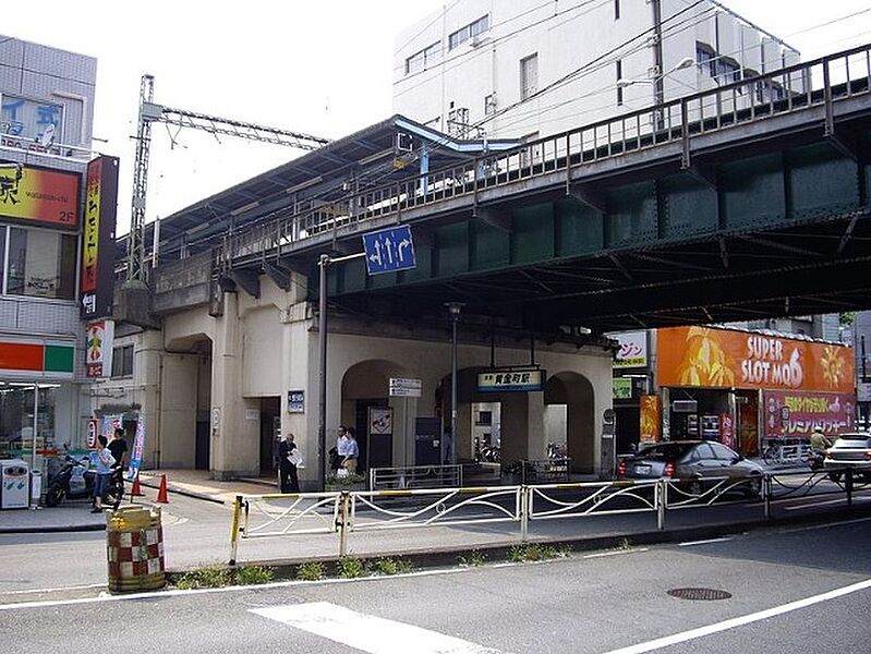 【車・交通】黄金町駅