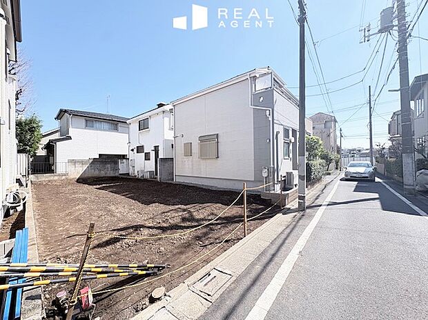 【現地前面道路】現地までのアプローチをしっかりとご説明させて頂きます。お車と徒歩のアプローチをご一緒しますので、なんなりとご質問下さい♪