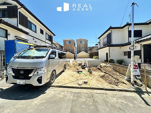 【現地撮影】3LDK～4LDKの車庫並列2台駐車可能な全2棟が誕生します。