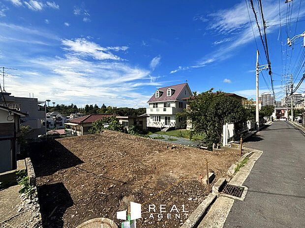 【現地撮影】参考プランも用意しております♪LDKは広々約20帖!ファミリー世帯に嬉しい4LDKの間取り♪