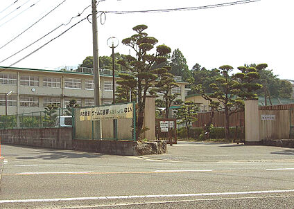福岡市立早良中学校 1478ｍ(徒歩19分)