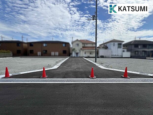 約45坪~約46坪 全6区画の分譲地です。小学校まで徒850mとお子様も安心の近さです。