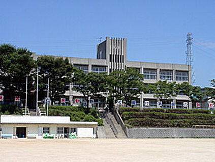 太子東中学校 約1380ｍ