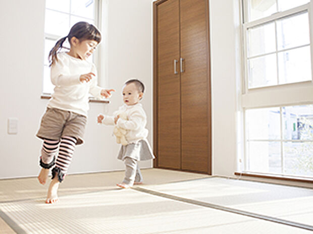 【建物20年長期保証】
長期保証内容について建物を10年保証。5年ごとの有償メンテナンスを実施いただくことで保証を20年まで延長することができます。