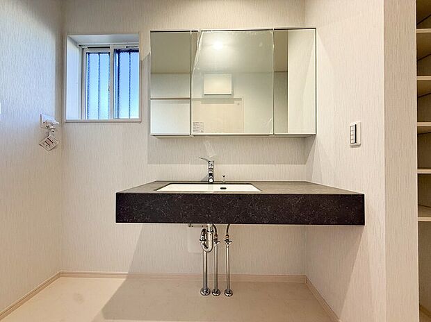 【造作洗面】スッキリ美しい特別感のある洗面空間。